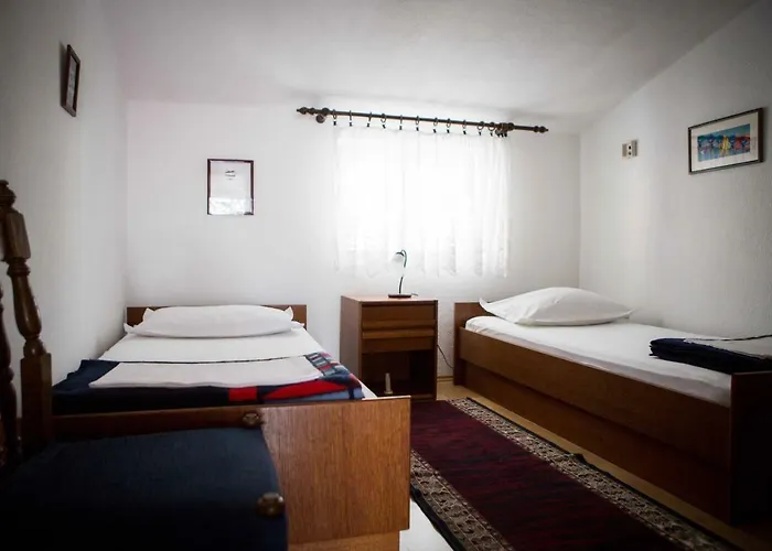 Ivo Prgomet Apartment Makarska